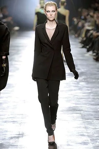 Look 10